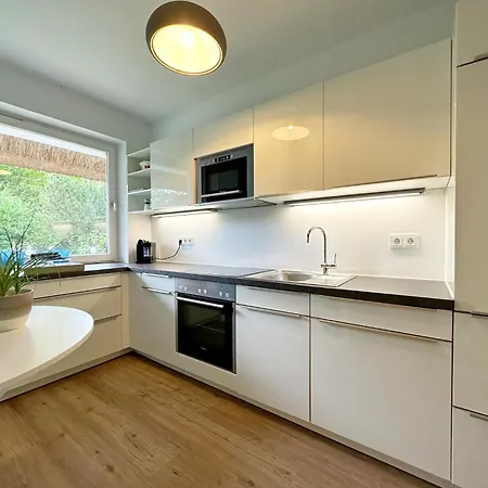 Endreihenhaus In Mit Badewanne Und Grossem Garten Tatil Evi