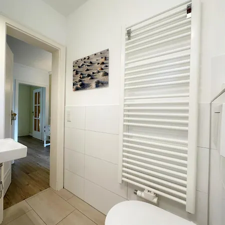 Tatil Evi Endreihenhaus In Mit Badewanne Und Grossem Garten *
