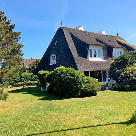 Endreihenhaus In Mit Badewanne Und Grossem Garten * Keitum