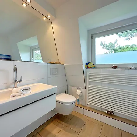 Endreihenhaus In Mit Badewanne Und Grossem Garten Tatil Evi *