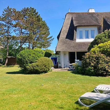 Tatil Evi Endreihenhaus In Mit Badewanne Und Grossem Garten Keitum