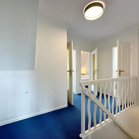 Endreihenhaus In Mit Badewanne Und Grossem Garten * Keitum