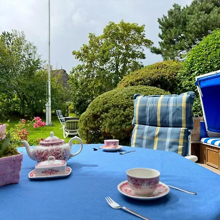 Endreihenhaus In Mit Badewanne Und Grossem Garten Tatil Evi *